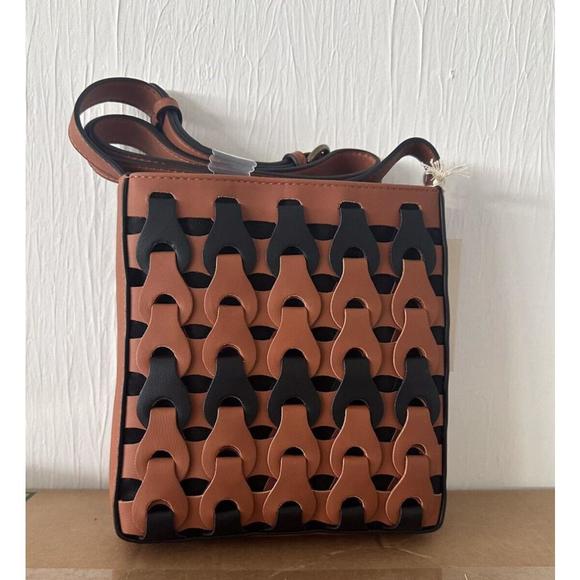 Universal Thread Woven Crossbody Bag Purse w/ Zip Closure 8"x7.5" - Picture 2 of 4